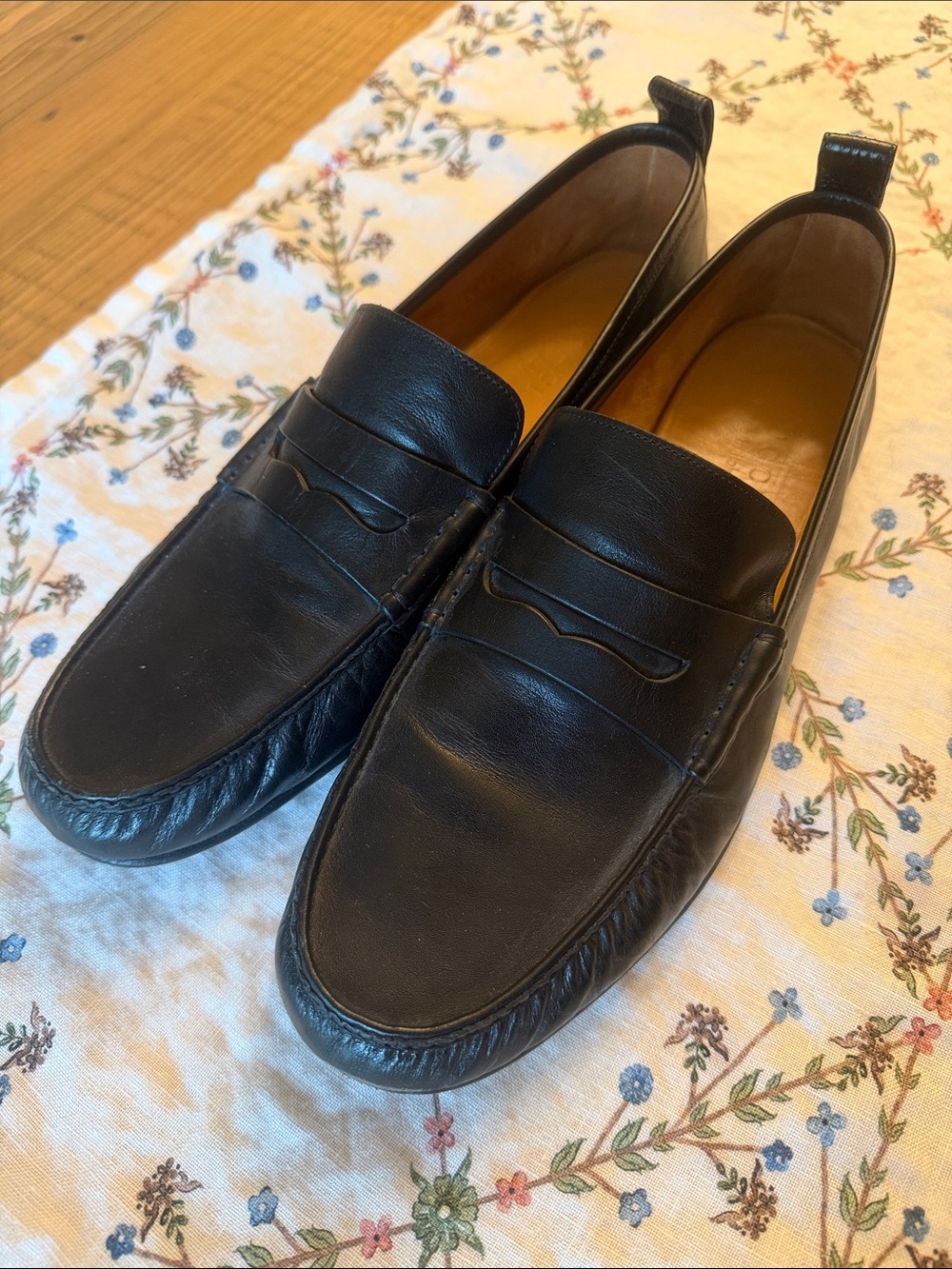 Gucci Black Leather Penny Loafers - Men